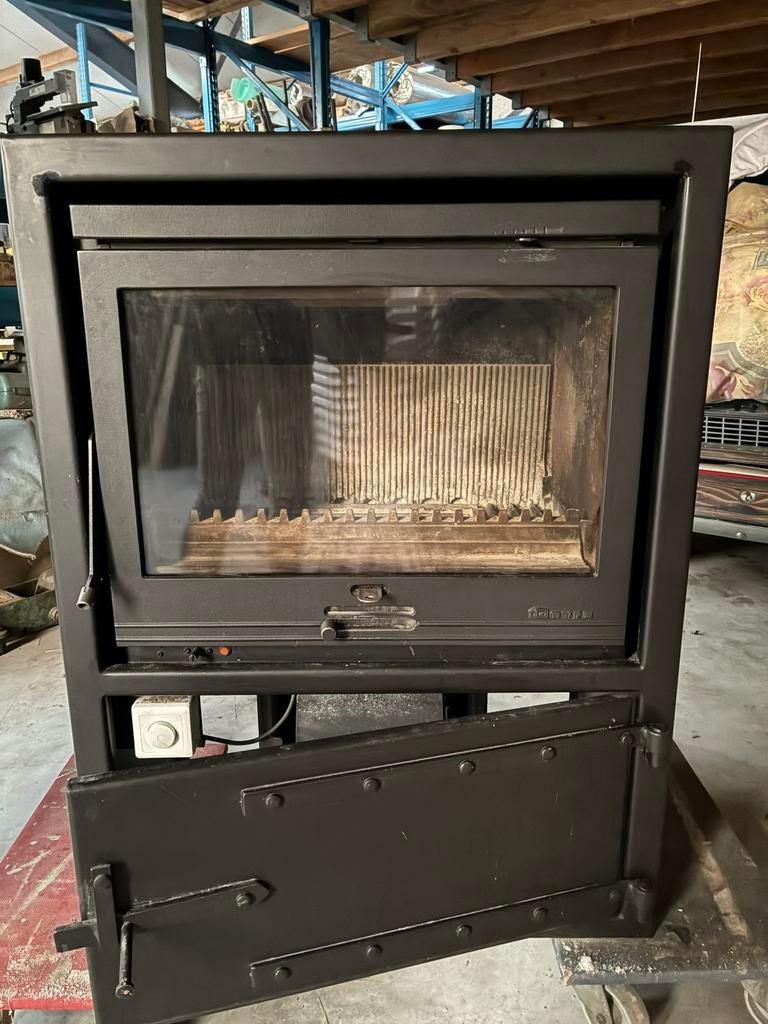 Houtkachel met ventilator warmte, Maison & Meubles, Poêles, Comme neuf, Poêle à bois, Bois, Enlèvement