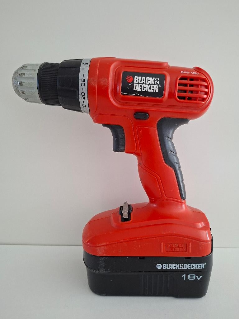 Black & Decker EPC18 schroefboormachine, Doe-het-zelf en Bouw, Ophalen, Gebruikt, Boor- en Schroefmachine, Variabele snelheid