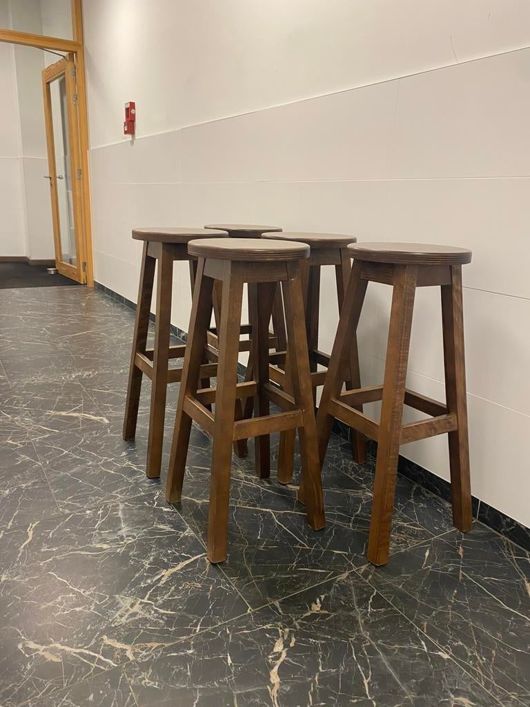 Barkrukken walnoot, Ophalen, Zo goed als nieuw