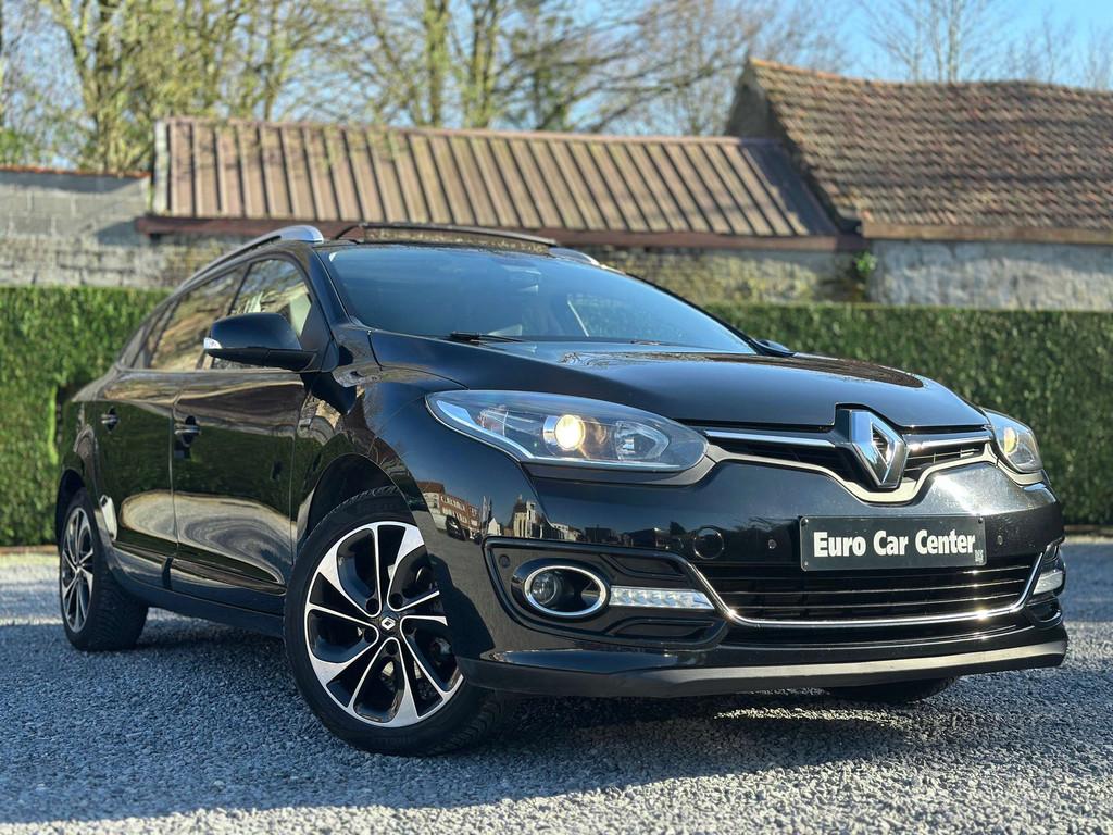 Renault Mégane SW 1.2 TCe Bose Edition / PANODAK / KEYLESS, Auto's, Voorwielaandrijving, Gebruikt, 116 pk, Zwart