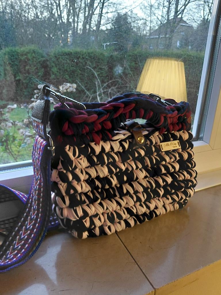 Handgemaakte crochet tassen, Handtassen en Accessoires, Tassen | Damestassen, Ophalen