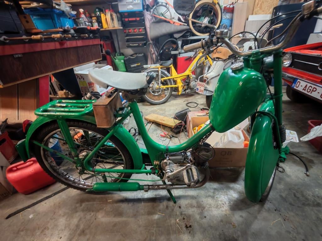 Belgische Thompson oldtimer brommer, 49 cc, Klasse B (45 km/u), 2 versnellingen, Ophalen