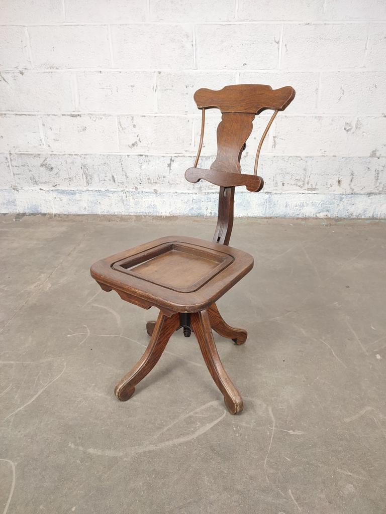 Antieke Engelse bureaustoel, Enlèvement