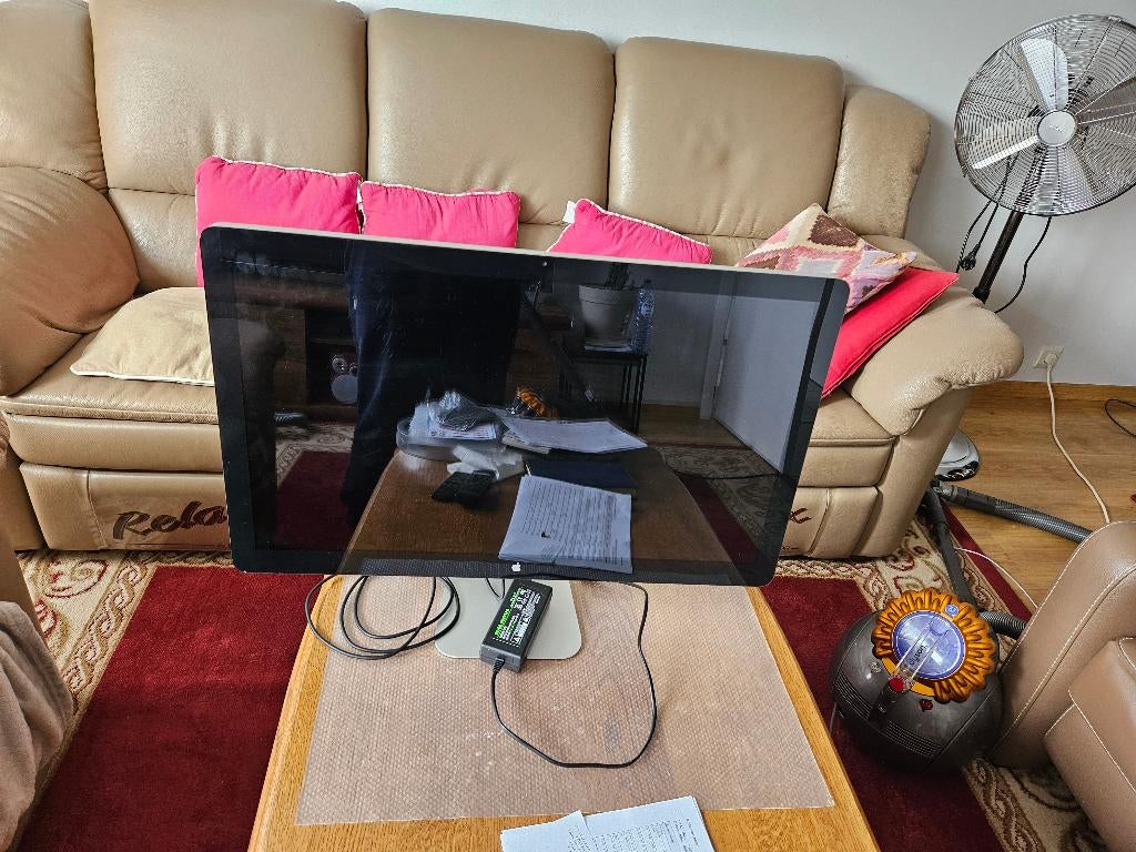 Apple Cinema display 27" inch, Computers en Software, Monitoren, Ophalen, Zo goed als nieuw, Apple