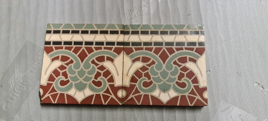 2 Carreaux de ciment ancien, Enlèvement