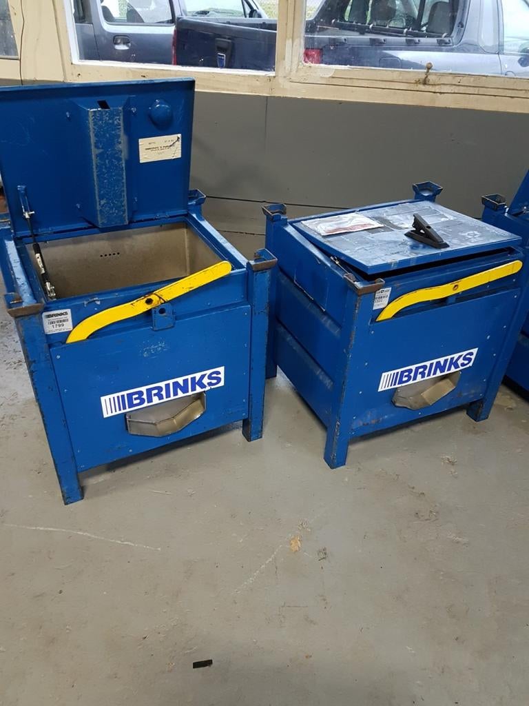 Uniek brinks transportkist geld, Ophalen