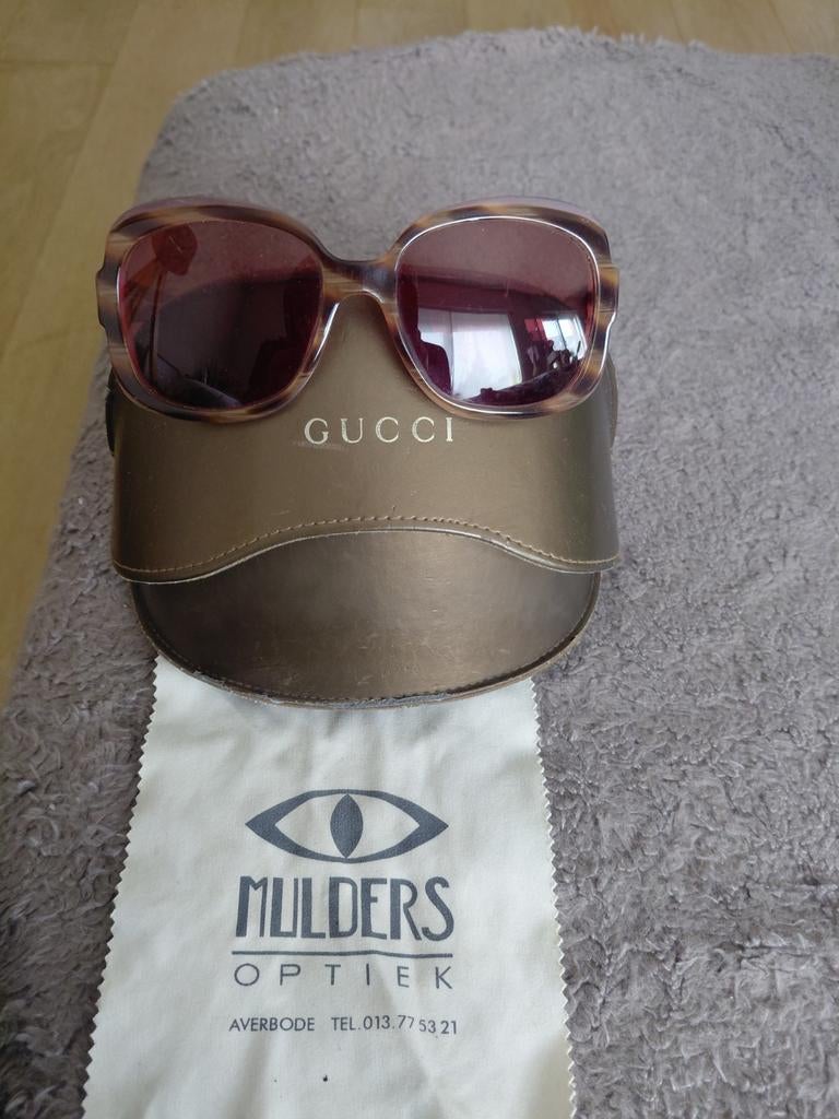 Gucci zonnebril, Handtassen en Accessoires, Zonnebrillen en Brillen | Dames, Zonnebril, Ophalen of Verzenden
