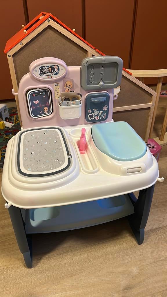 Verzorgingstafel Smoby, Ophalen, Gebruikt