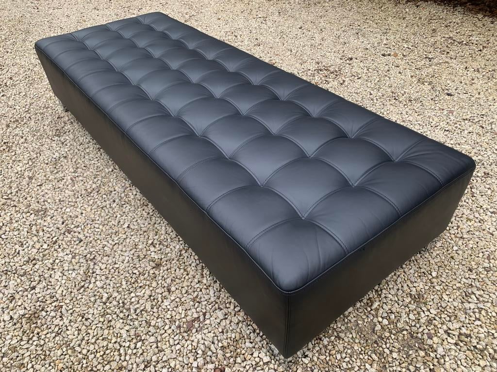 Mega Grote Echt Leren Hocker / Poef ZGAN, Ophalen, Zo goed als nieuw, Metaal