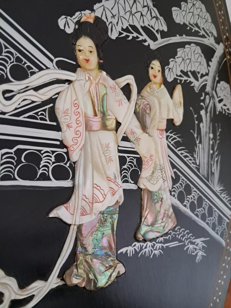Tableau chinois 4 gheisha- relief en nacre, Antiquités & Art, Enlèvement