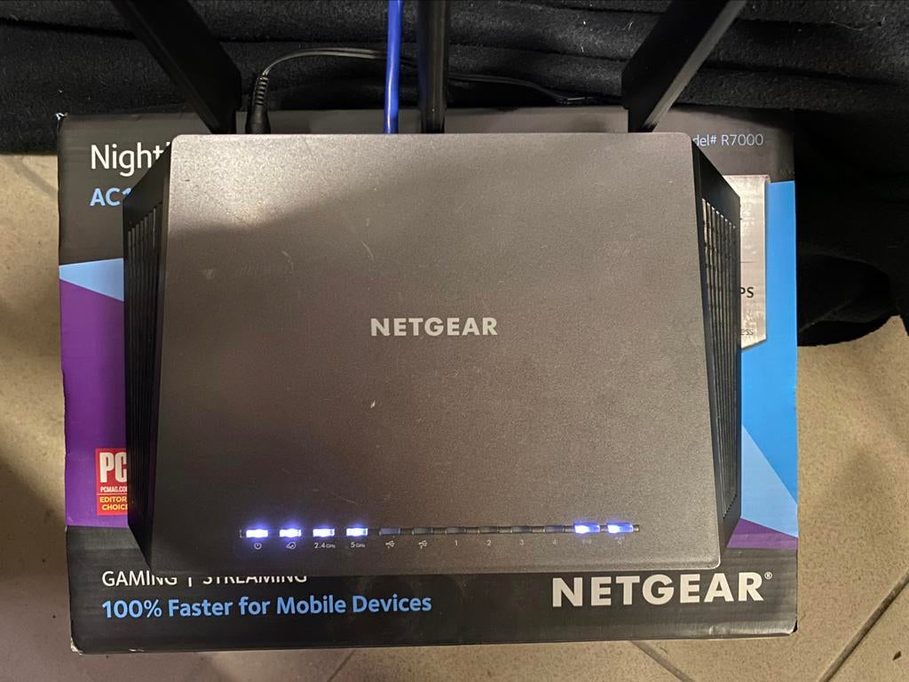 Netgear Nighthawk R7000 WiFi Router, Computers en Software, Netwerk switches, Ophalen of Verzenden, Zo goed als nieuw