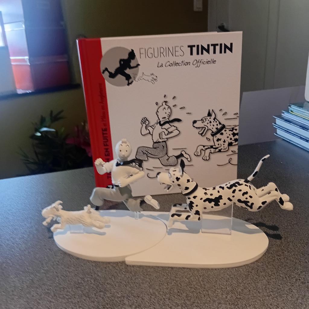 tintin figurine hors série noir et blanc la poursuite, Enlèvement ou Envoi, Comme neuf