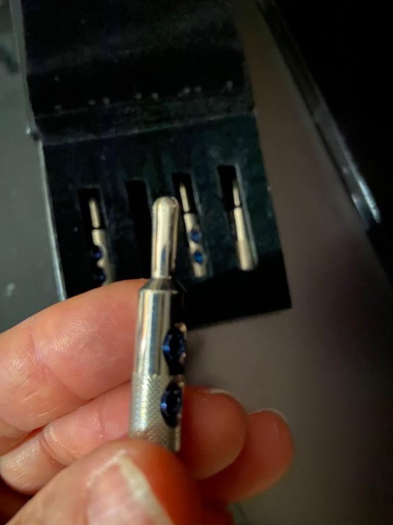 OYAIDE SRBN Silver & Rhodium plated banana plug Ø4mm Set x4, Ophalen of Verzenden, Zo goed als nieuw, Overige kabels
