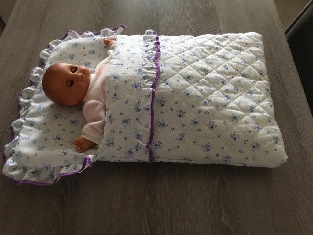 Babypop (33 cm) in slaapzak., Ophalen, Gebruikt, Babypop