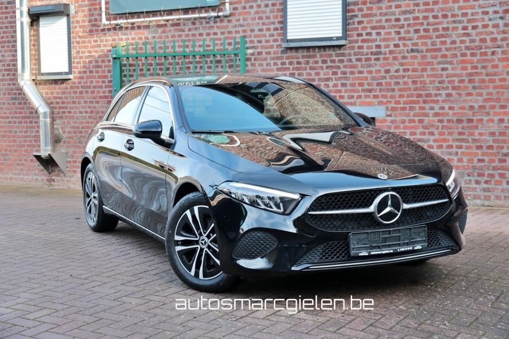 Mercedes  A 180 Automatic Mild Hybride Urban, Camera, Leder,, Achterwielaandrijving, 4 cilinders, Zwart, Bedrijf