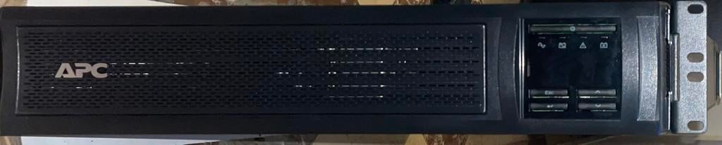 Apc UPS SMX3000RMHV2UNC, Ophalen, Gebruikt