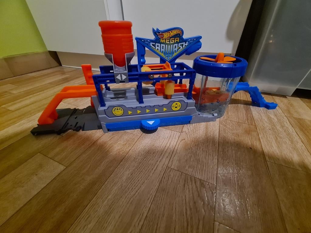 Hotwheels carwash, Ophalen, Zo goed als nieuw, Racebaan, Hot Wheels