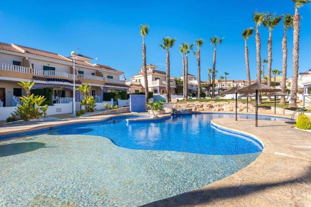 Bovenwoning met een dakterras / Ciudad Quesada, Immo, Buitenland, Spanje, Appartement, Dorp