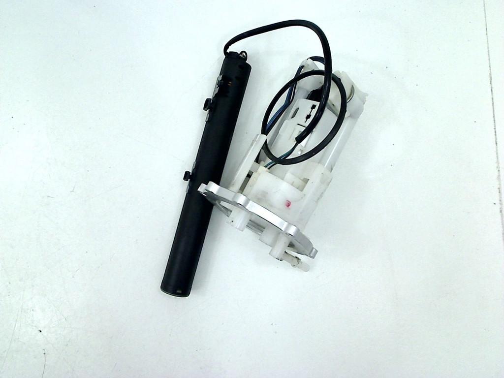 BRANDSTOFPOMP Street Triple 675 R 2013-2017 (2400735), Dhr. S. di Majo, Gebruikt, Info@cama-motorparts.nl, P.J. Troelstraweg 8 8
3144 CX  MAASSLUIS, NL