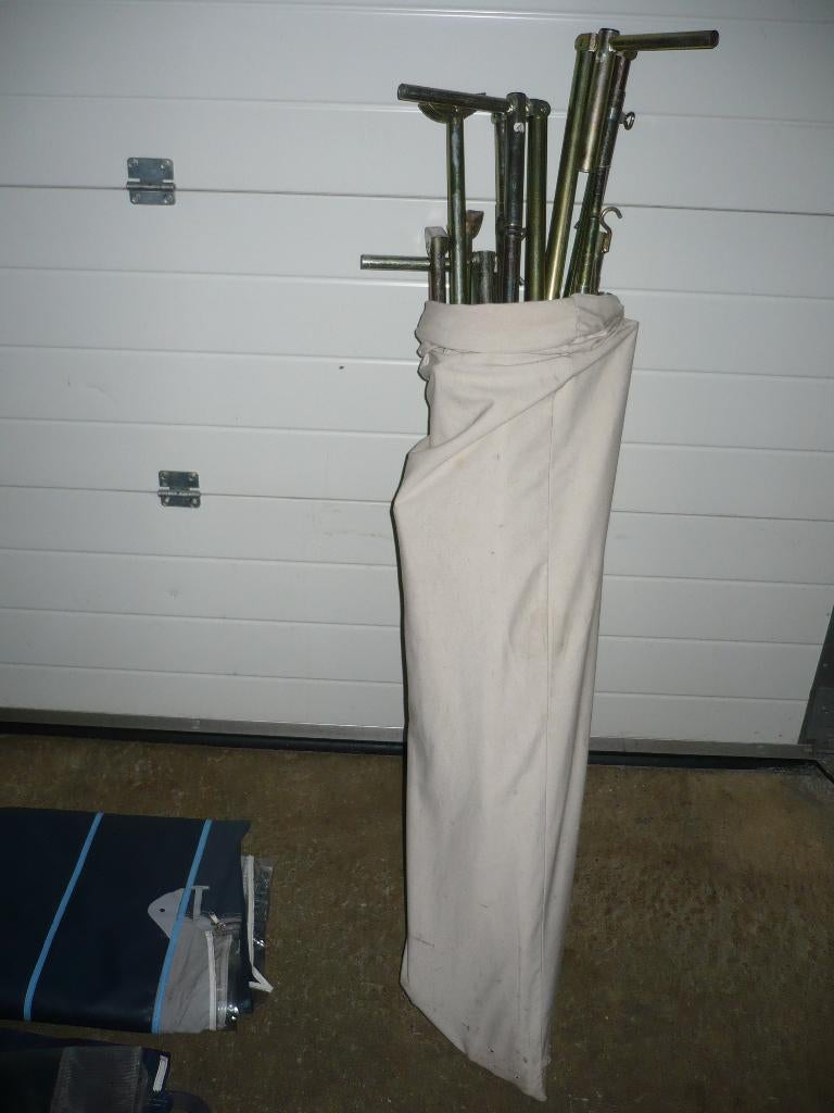 TENTSTOKKEN + ZIJSTUKKEN CARAVAN, Enlèvement, Utilisé, Dorema