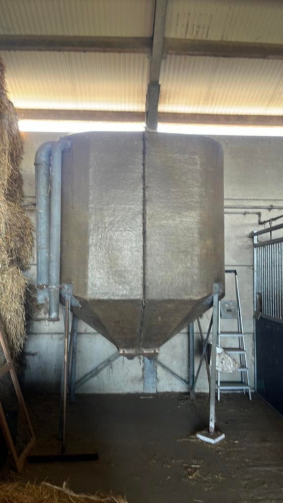 Silo, meelsilo Gereserveerd, Zakelijke goederen, Ophalen