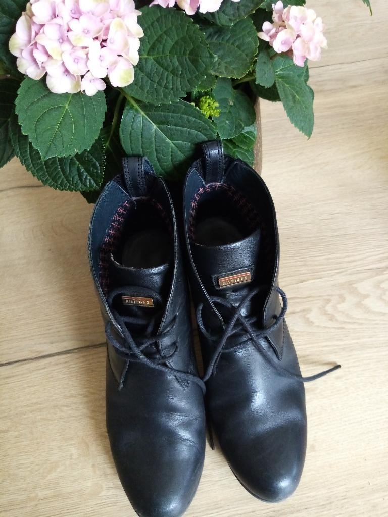 Bottines Tommy Hilfiger taille 38, Vêtements | Femmes, Chaussures, Tommy hilfiger, Enlèvement ou Envoi, Comme neuf, Boots et Botinnes