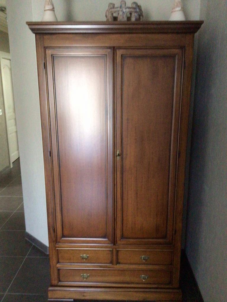 Een kast voor in de hall, Ophalen