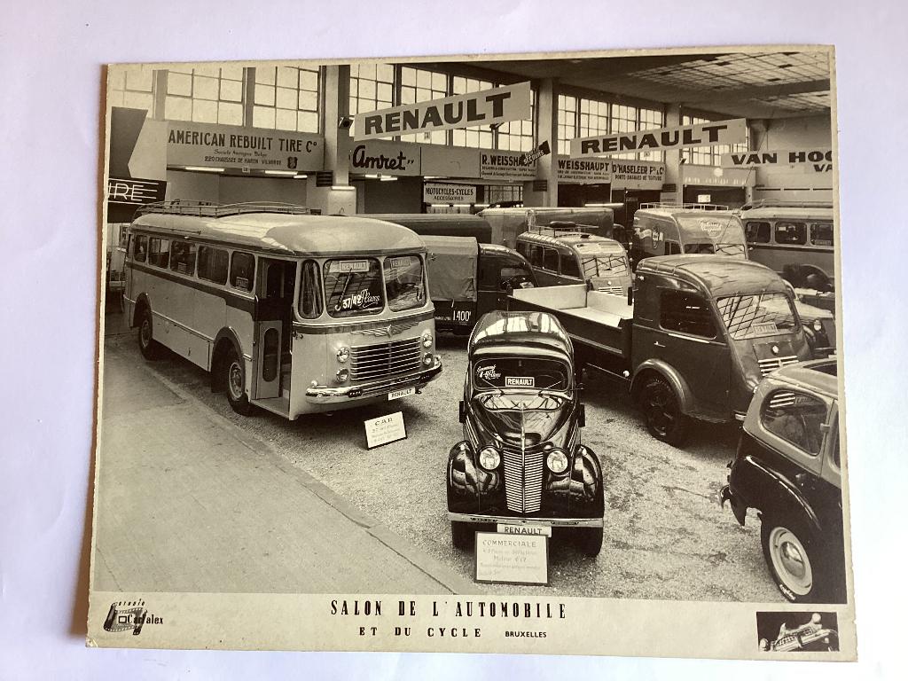 Publicite auto salon de l automobile stand Renault années 50, Boeken, Auto's | Boeken, Ophalen, Gelezen, Renault