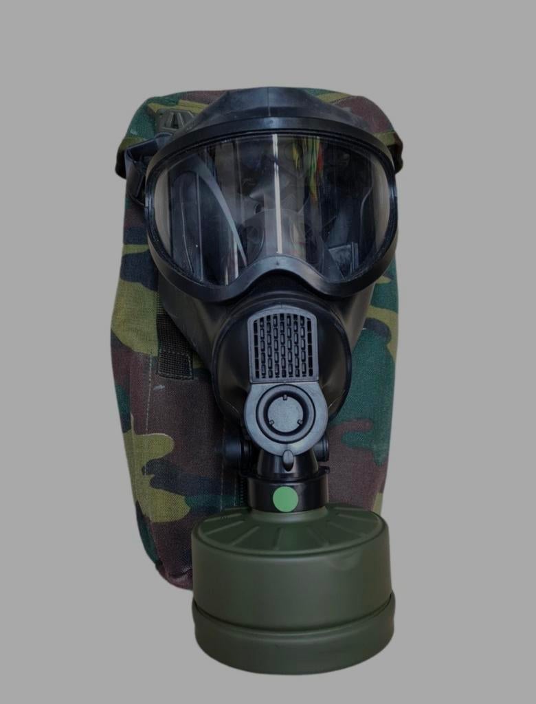 Diverses objets militaires de collection, Enlèvement