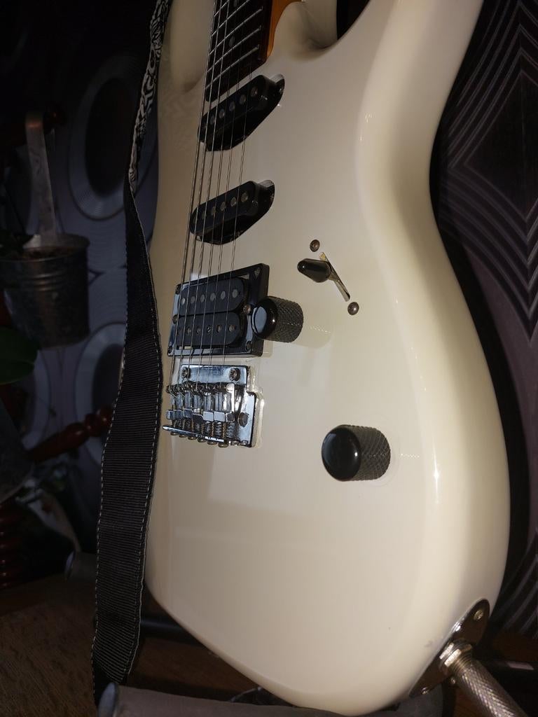 Guitare electrique ibanez sx series, Musique & Instruments, Instruments à corde | Guitares | Électriques, Enlèvement, Ibanez