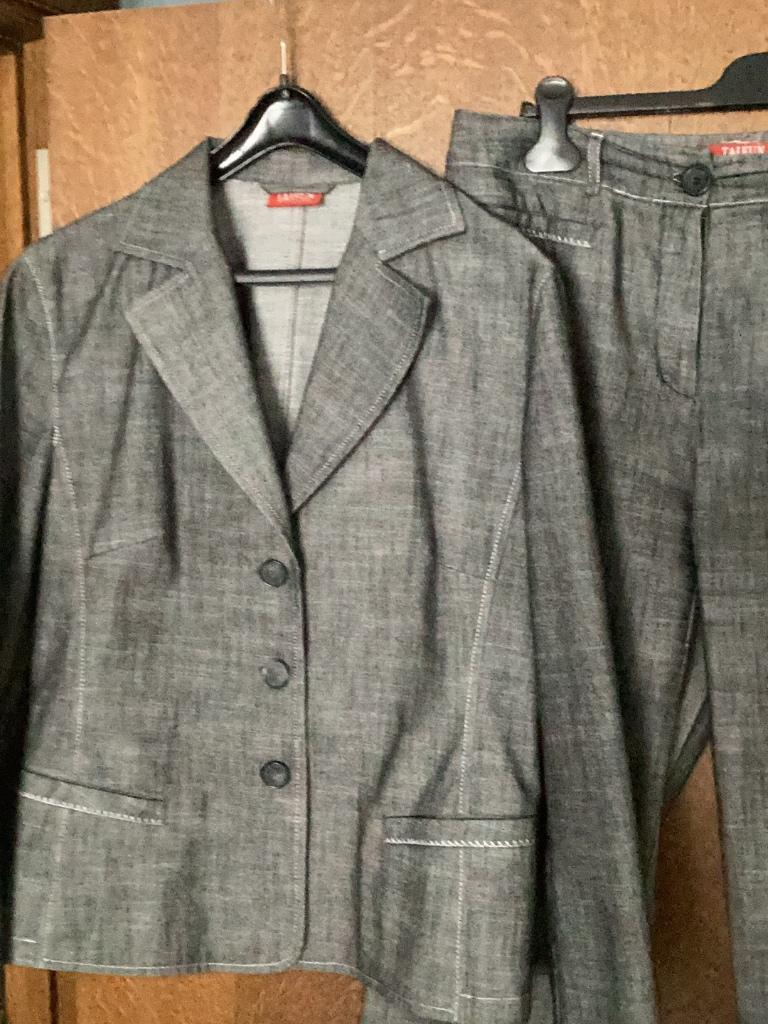 Kostuum dames, Kleding | Dames, Ophalen, Kostuum of Pak, Maat 42/44 (L), Grijs
