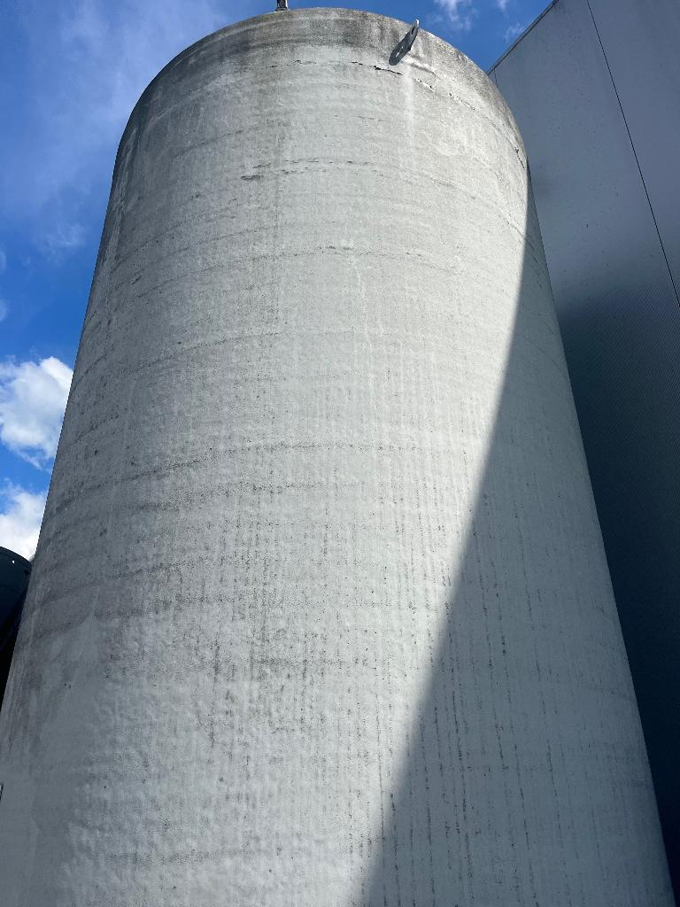 Opslagtanks, Enlèvement