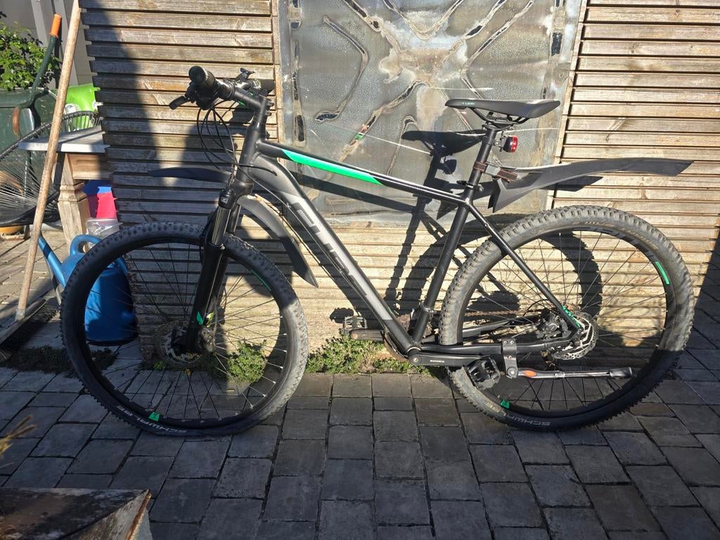 Mountainbike Merk Cube. Weinig gebruikt. Kader maat 29, Enlèvement