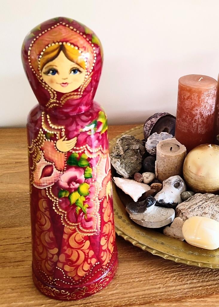 Superbe matriochka vintage, faite à la main, pour bouteille, Antiquités & Art, Enlèvement ou Envoi