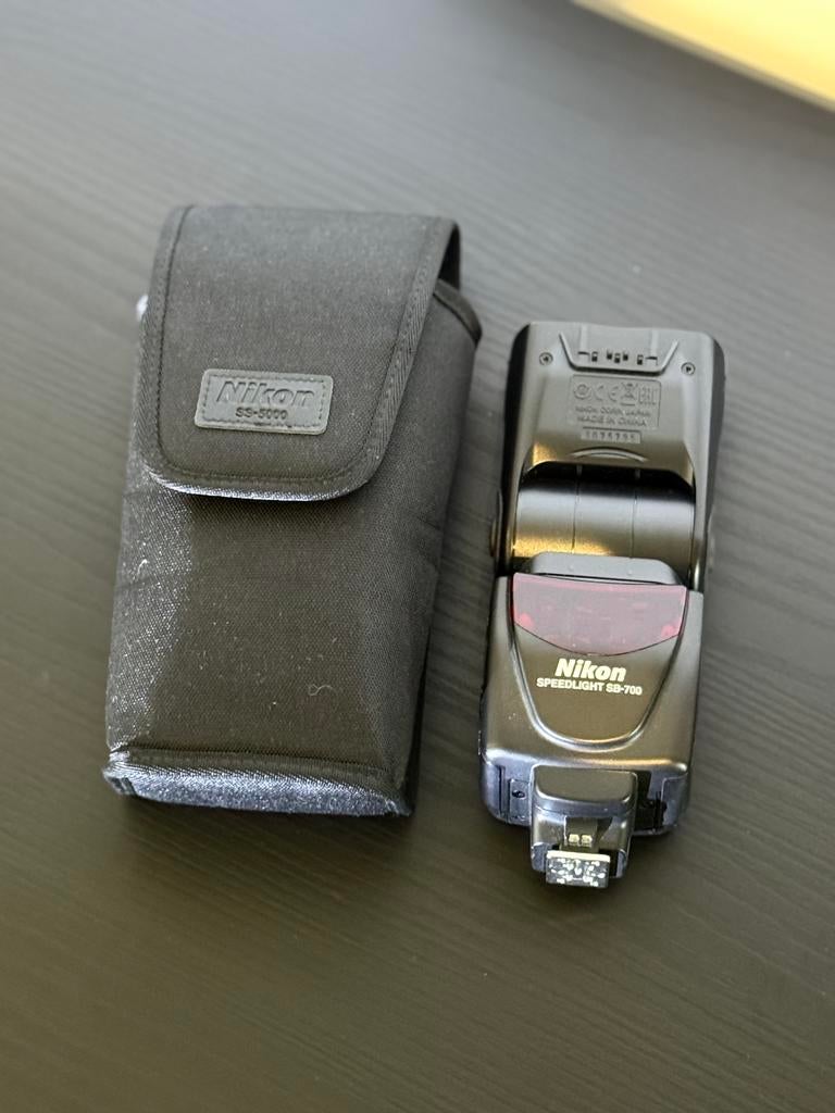 Flash Nikon Speedlight SB-700, Audio, Tv en Foto, Foto | Flitsers, Ophalen, Zo goed als nieuw, Nikon