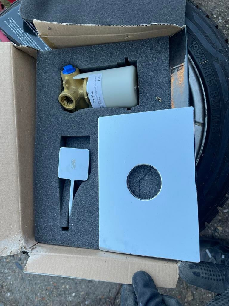 Verschillenden inbouwkranen, Enlèvement, Comme neuf