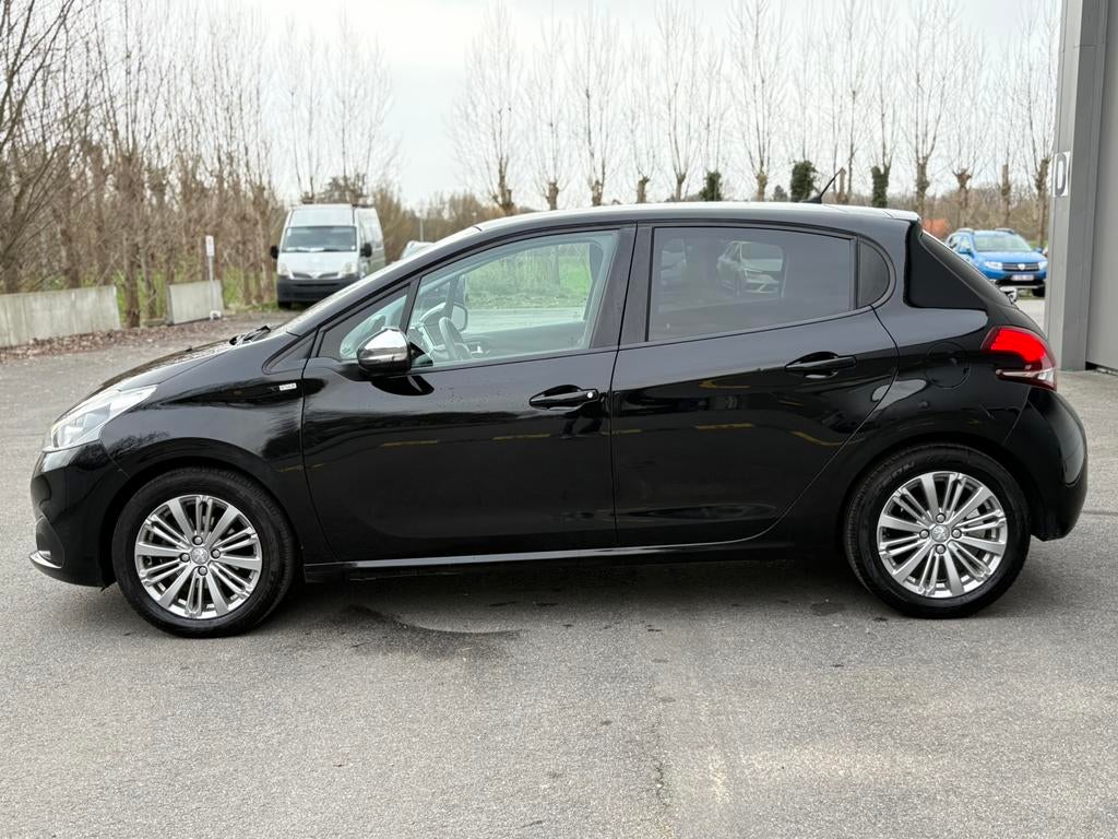 Peugeot 208 Style 1.2i Airco 2016 Gps Euro 6b, Auto's, Euro 6, Bedrijf, Handgeschakeld, Dealer onderhouden