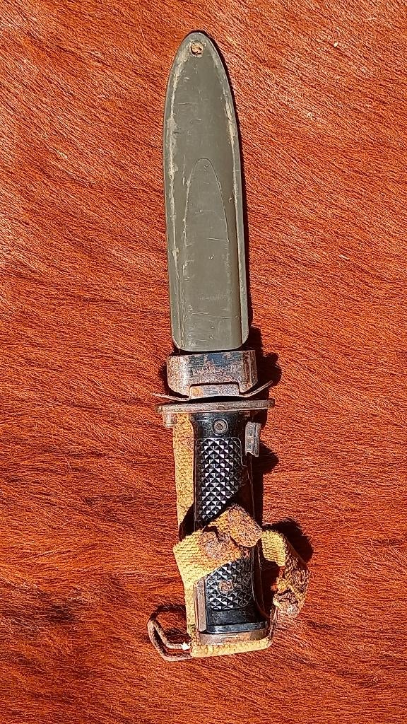 Baïonnette US M5 avec étui M8A1, Collections, Enlèvement ou Envoi, Armée de terre, Couteau ou Poignard