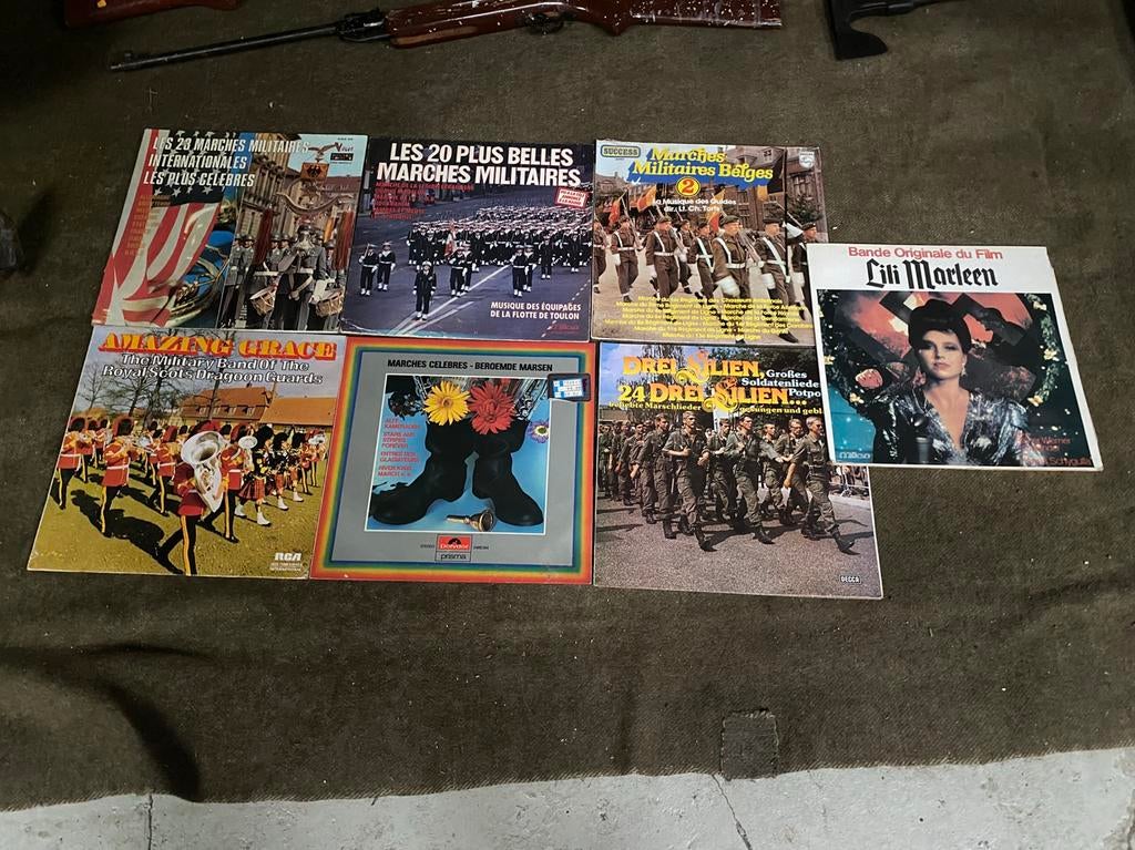 Vieux vinyl 33T marche militaire, Collections, Enlèvement ou Envoi