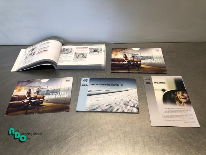 Instructie Boekje van een Volvo V40 (V40 12-), Gebruikt, -, -, Ophalen of Verzenden