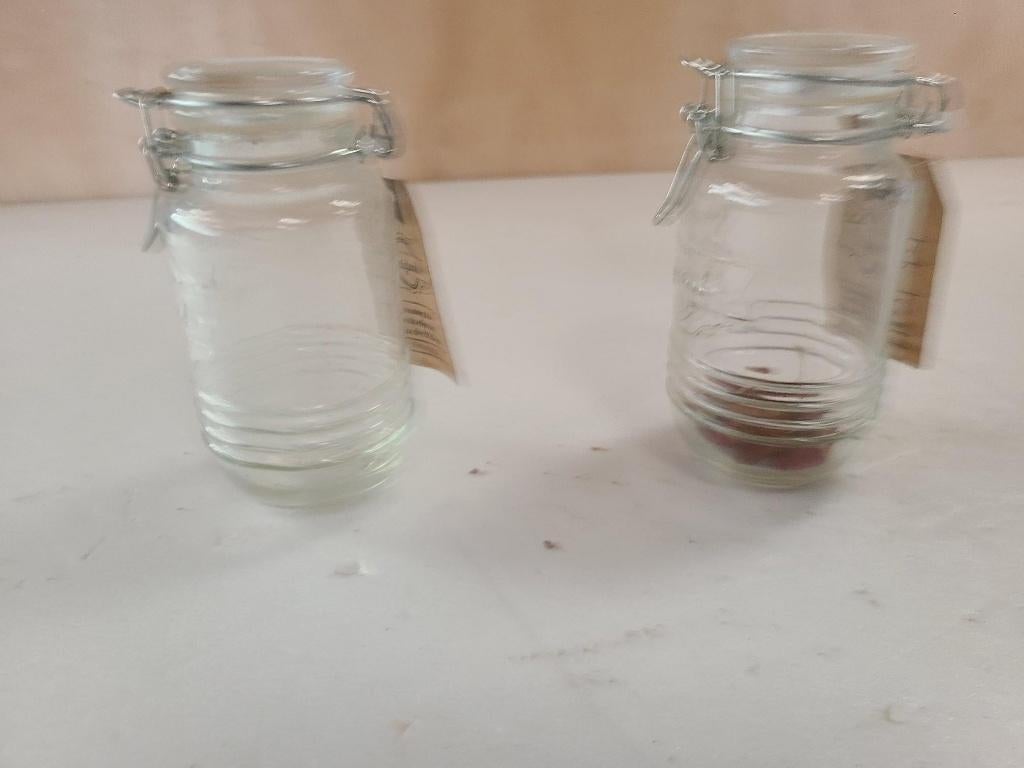2 glazen potjes, Huis en Inrichting, Ophalen of Verzenden, Zo goed als nieuw