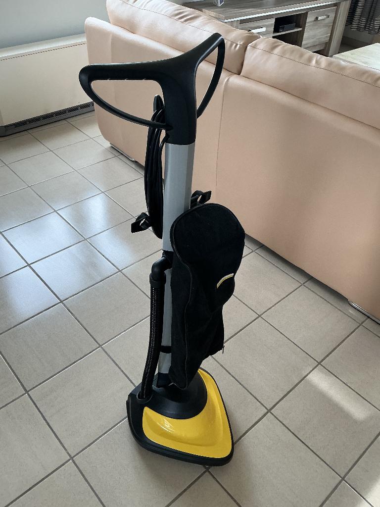 Kärcher polijstmachine, Elektronische apparatuur, Stofzuigers, Overige typen, Zo goed als nieuw, 1200 tot 1600 watt, Ophalen