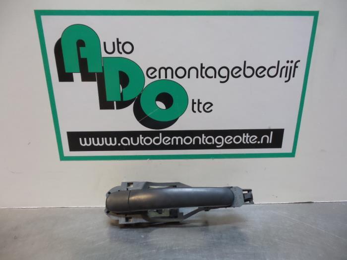 Poignée portière 2portes droite d'un Volkswagen Fox (Fox 0, Autos : Pièces & Accessoires, Carrosserie & Tôlerie, Volkswagen, Utilisé