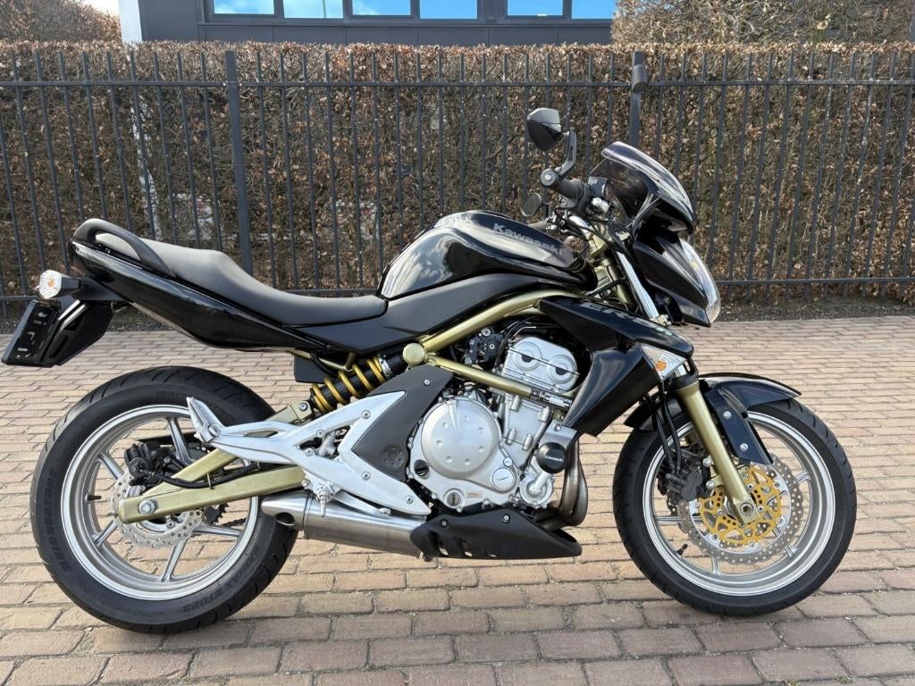 Kawasaki ER 6 N, Motos, Motos | Kawasaki, Entreprise, Scooter, plus de 35 kW, 2 cylindres, Permis Moto A, Poignées chauffantes