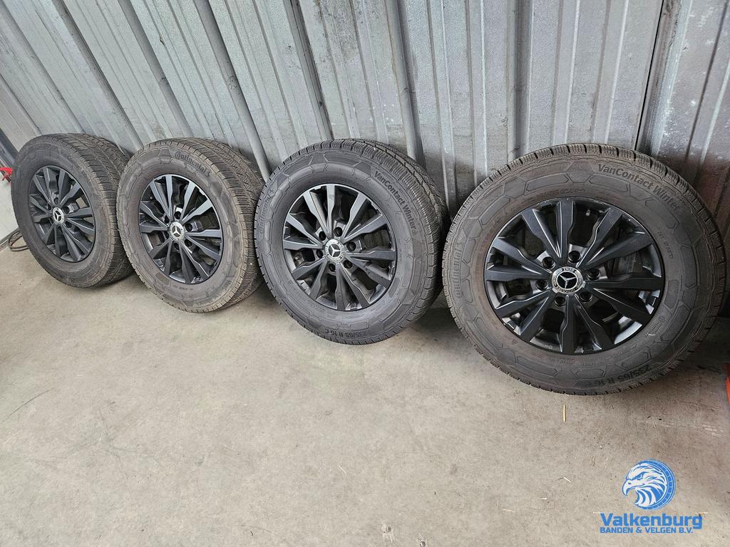 7mm! Mercedes Sprinter B907 B910 B906 16 inch zwarte velgen, Auto-onderdelen, -, Banden en Velgen, 235 mm, -