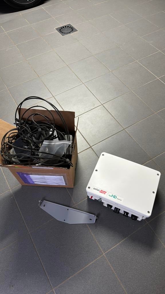 Kit Solaredge avec onduleur SE4000H, 14 optimiseurs garantie, Bricolage & Construction, Panneaux solaires & Accessoires, Enlèvement