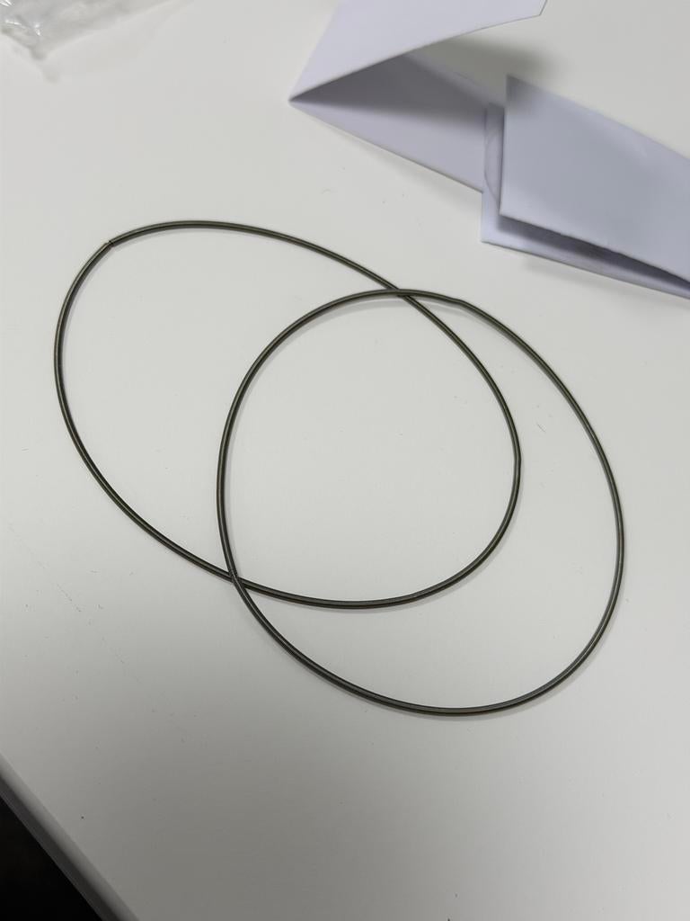 Mamod Drive Bands 12” Set 2 Stuks Stoommachine drive-band, Antiek en Kunst, Antiek | Speelgoed, Ophalen of Verzenden