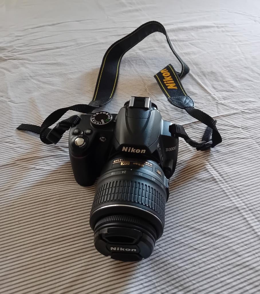 Appareil photo reflex Nikon D3000, Enlèvement ou Envoi, Comme neuf, Reflex miroir, Nikon