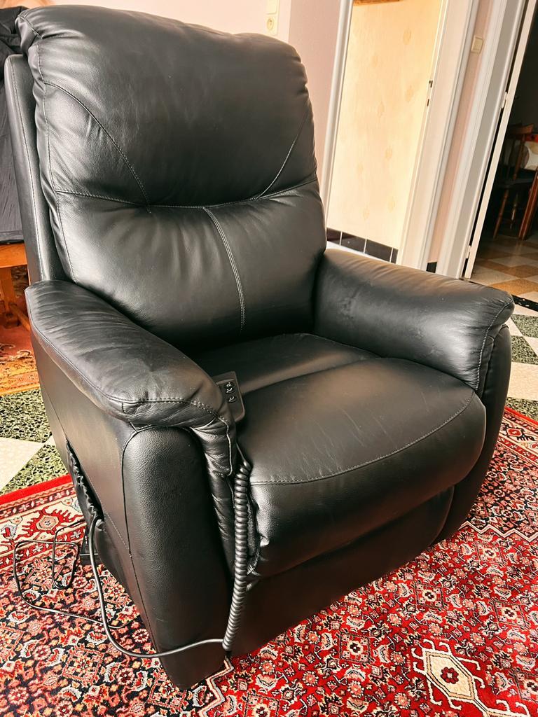 Elektrische relax zetel, Ophalen, Zo goed als nieuw