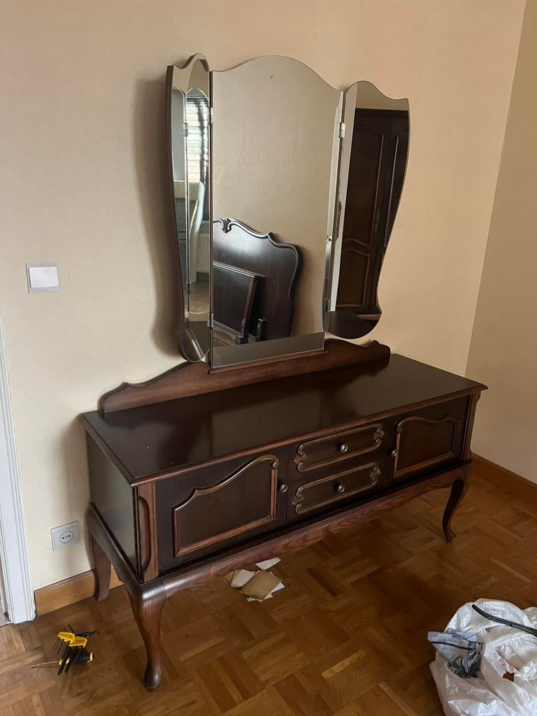 antieke kaptafel in Franse stijl met een drieluikspiege, Ophalen, Gebruikt